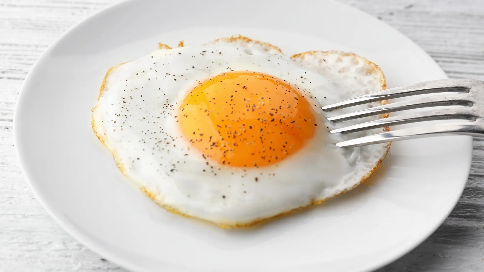 Sunny side up egg