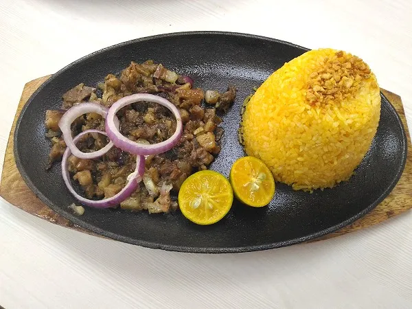 Sizzling sisig